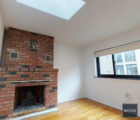 Rented by Bond New York | media 9