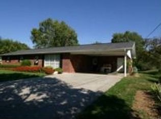 804 Live Oak Ln, Sevierville, TN 37862