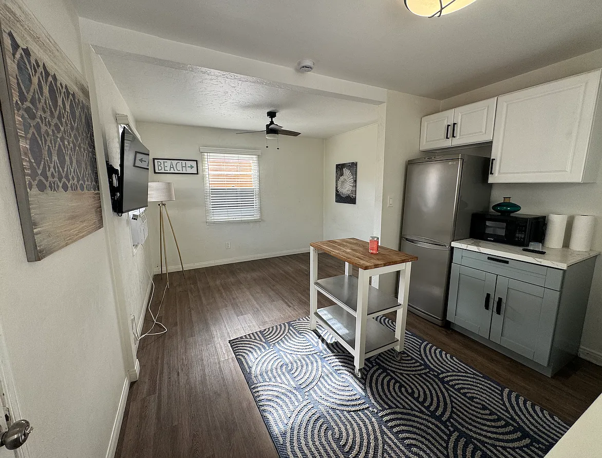 1668 Thomas Ave — Photo 3