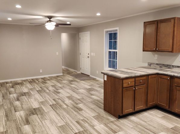 21 Andreasen Dr #0