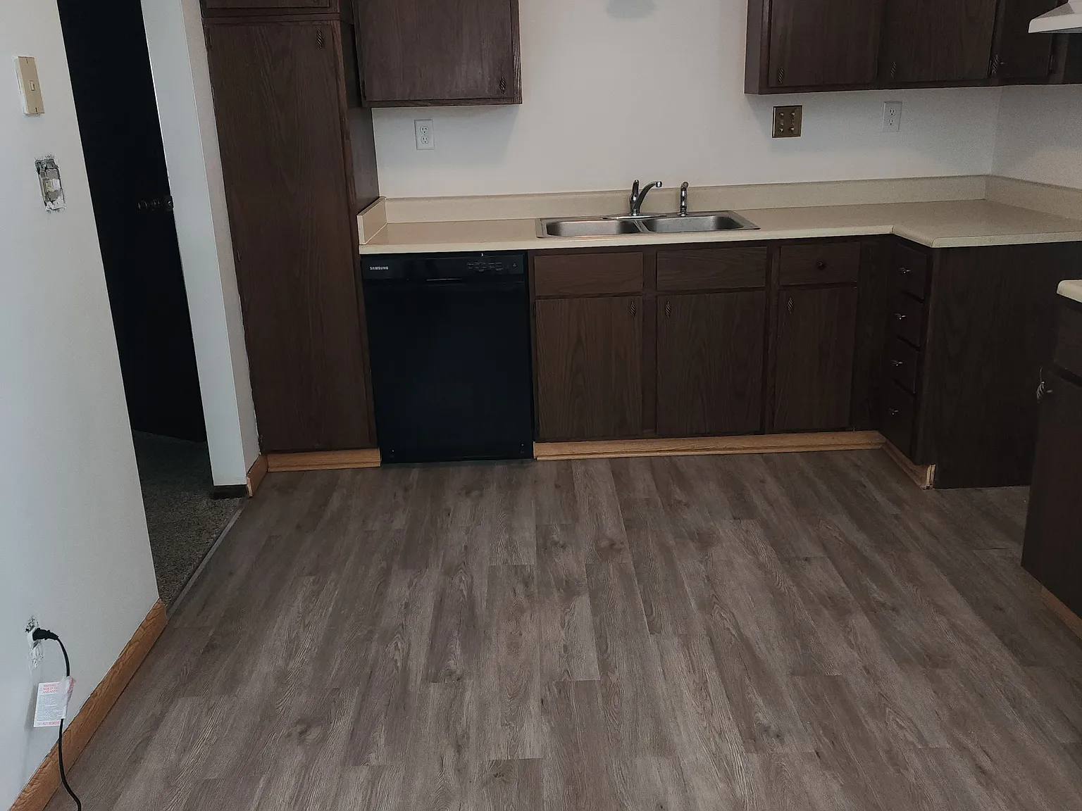 2 bed, 1000 sqft, $1,500 — Photo 2