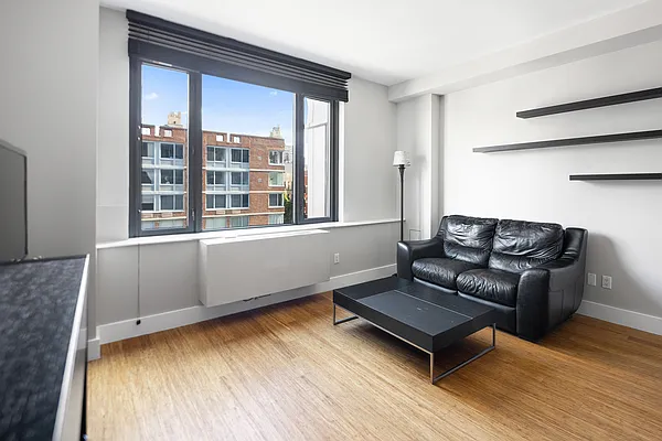 Sold by PAIP | media 2