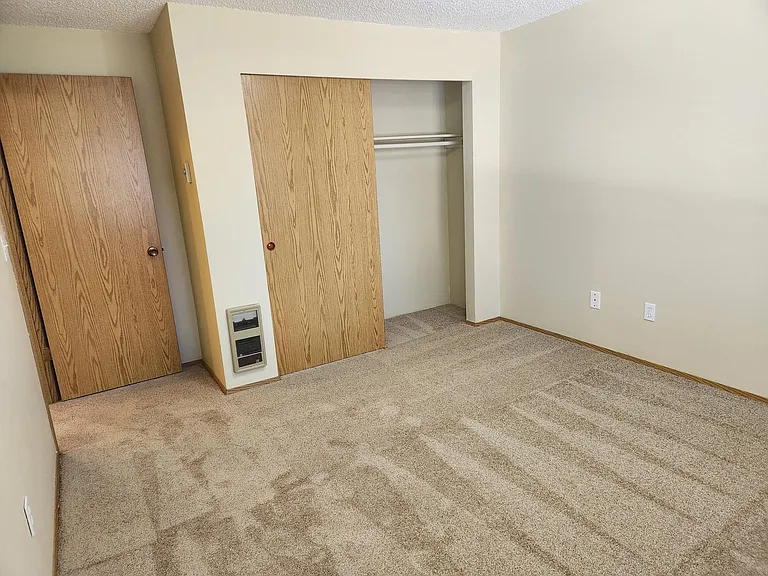 PARKHURST APARTMENTS — Photo 12