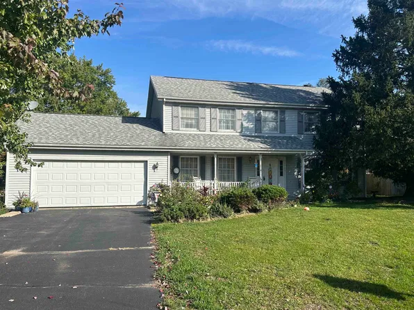 123 Strawbridge Dr, Rockton, IL 61072