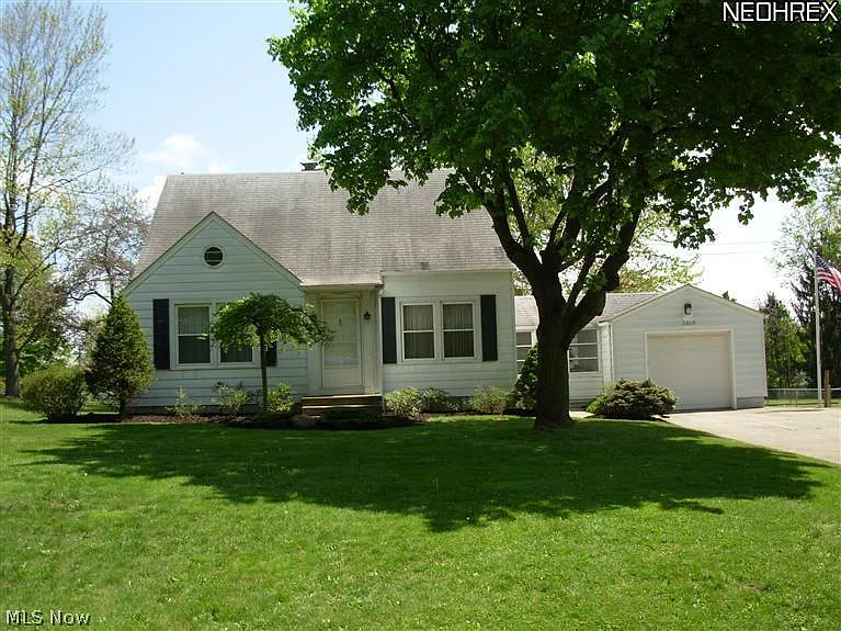 3905 Rangely Rd photo 1