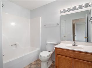 419 W Bourbon St, Eldon, MO 65026