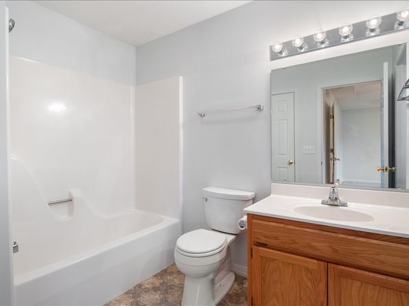 419 W Bourbon St