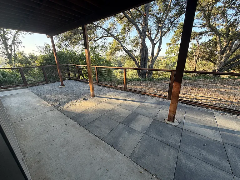 748 Gough Ave #748 — Photo 8