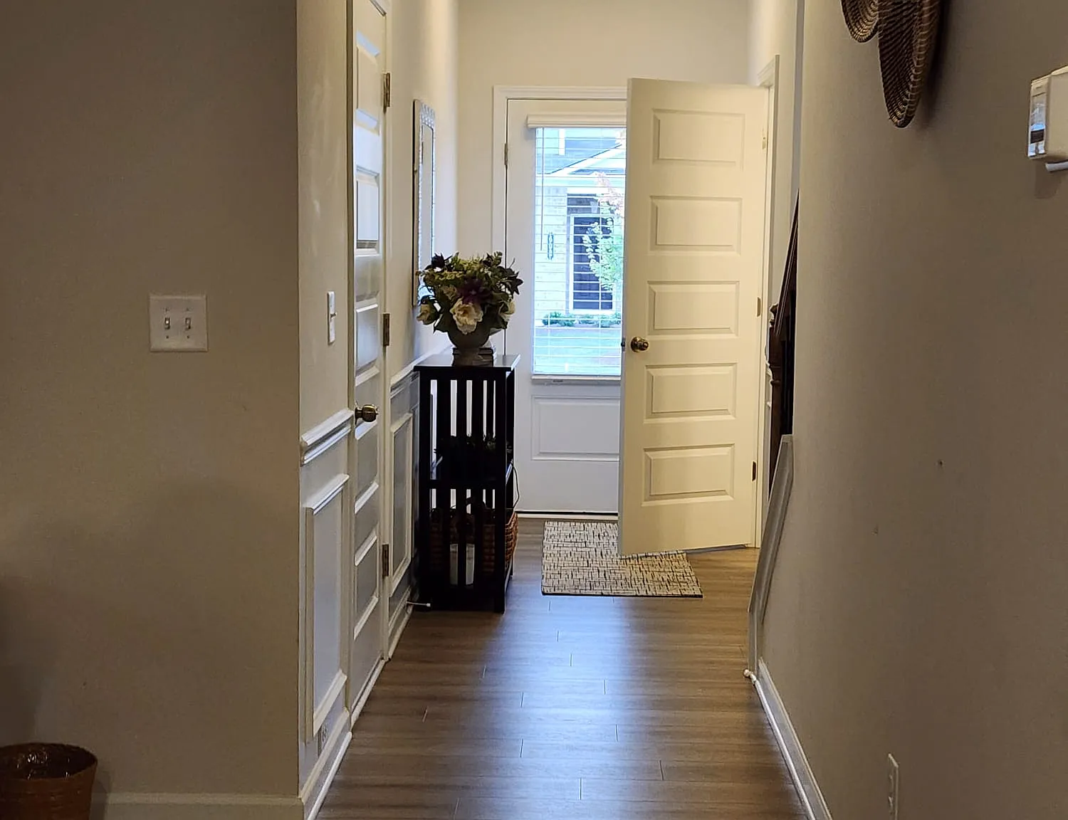 3 bed, 1900 sqft, $3,200 — Photo 4