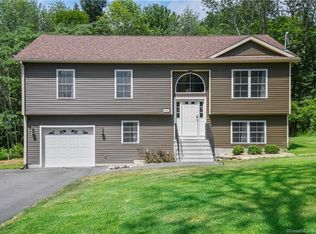 1047 North Rd, Killingly, CT 06241