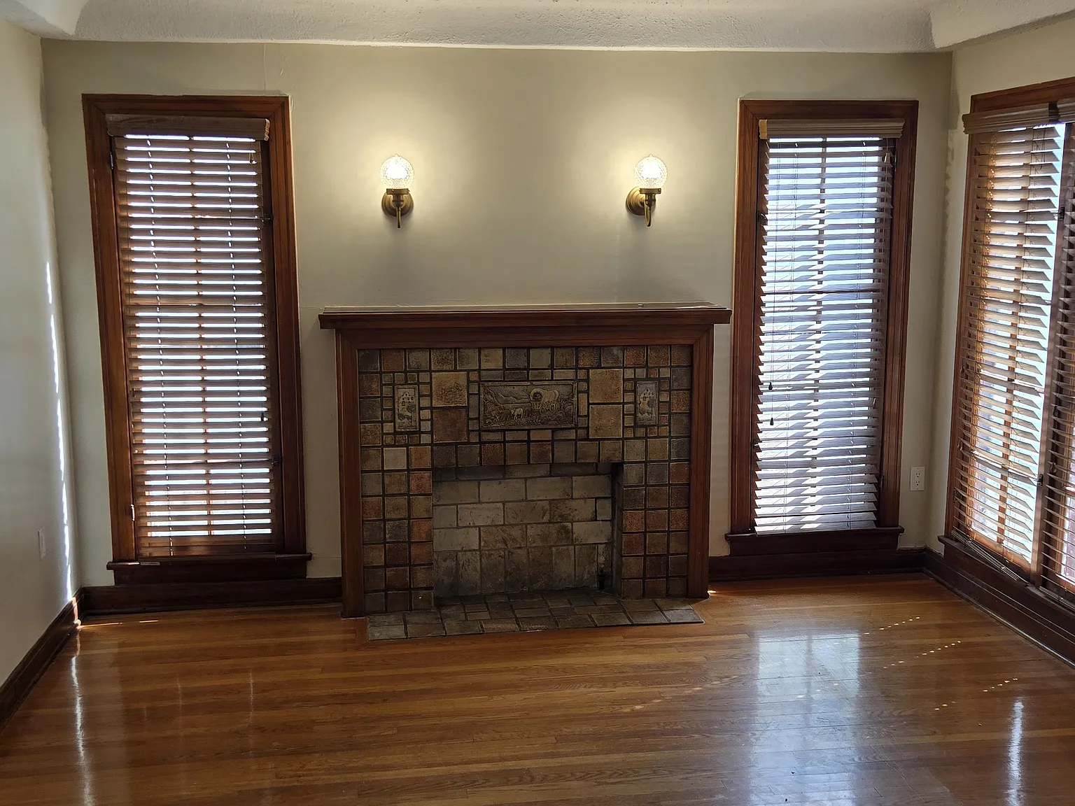 2 bed, 962 sqft, $4,000 — Photo 4