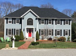 41 Beaver Brook Rd, North Andover, MA 01845