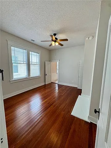 4732 Perrier St — Photo 8