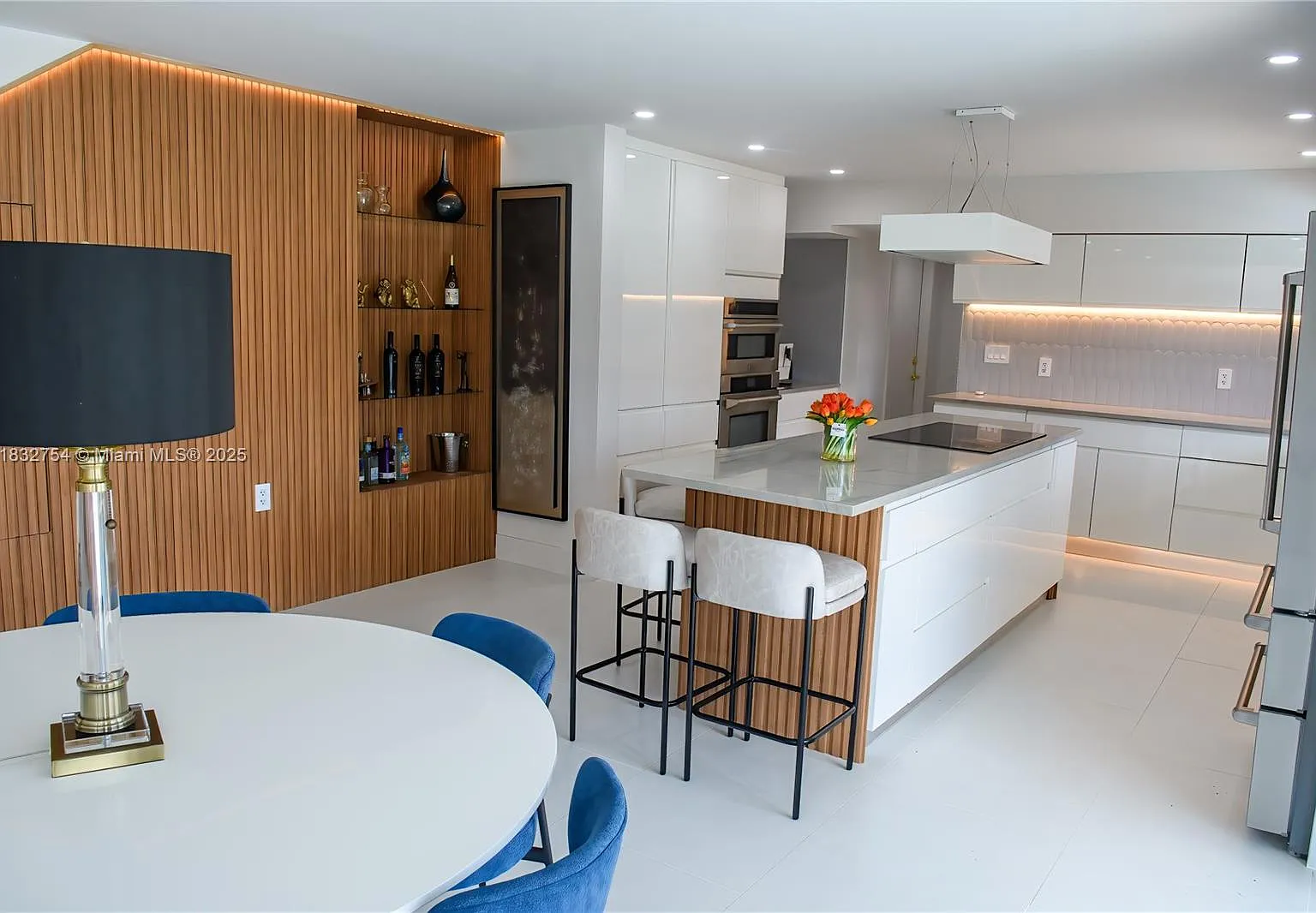 Country Club Isles — Photo 2