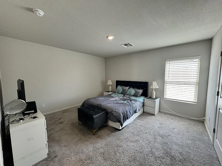2402 Sandpiper Dr — Photo 10