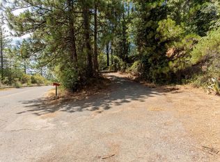 1833 Cardinal Dr #A, Placerville, CA 95667