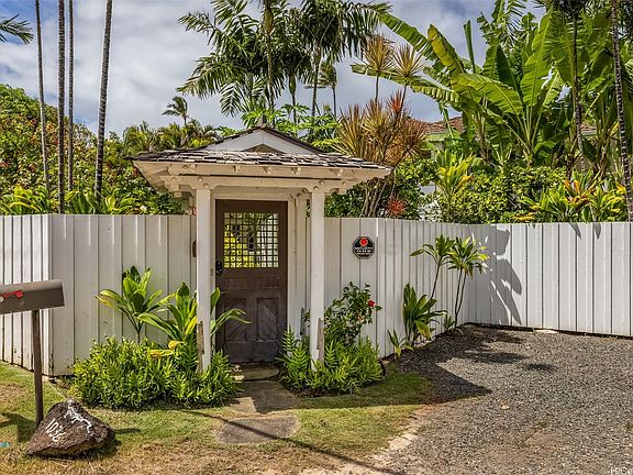 4th image of 1036 Mokulua Dr