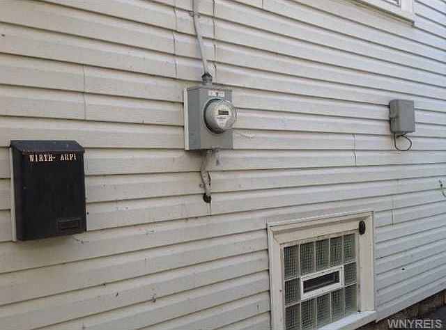 2nd image of 815 Tifft St