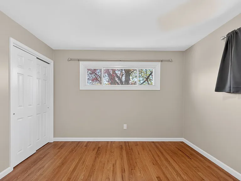 614 Park Ave — Photo 22