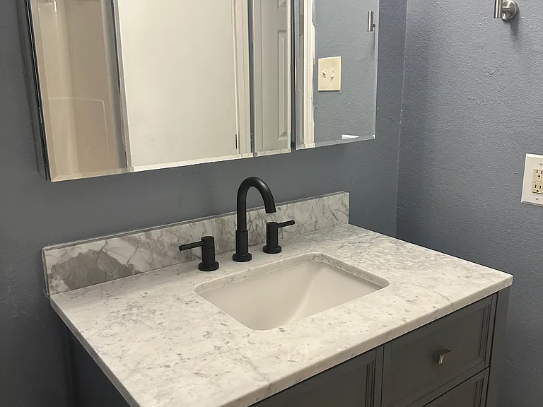 Full bathroom