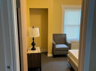 100 Oak St, Springfield, MA 01109