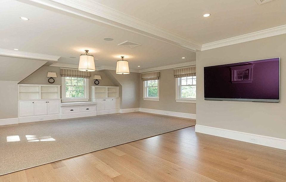 4 Bayberry Ln, Cape Neddick, ME 03902 Zillow