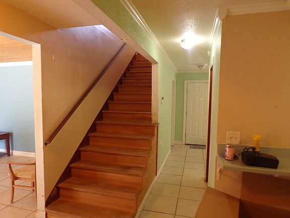 2nd image of 504 Battersea Ave