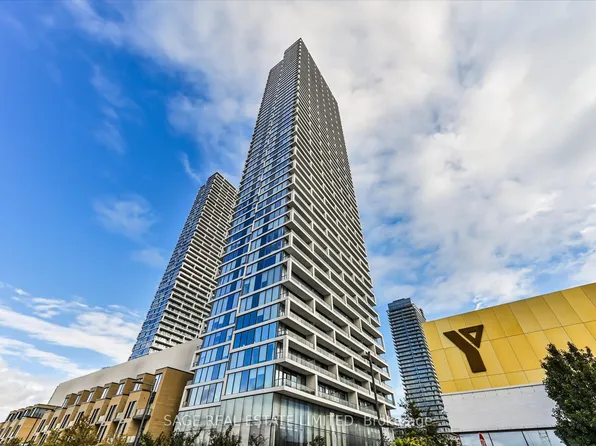 5 Buttermill Ave #3210, Vaughan, ON L4K 4Z4