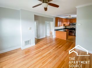 1216 W Waveland Ave, Chicago, IL 60613