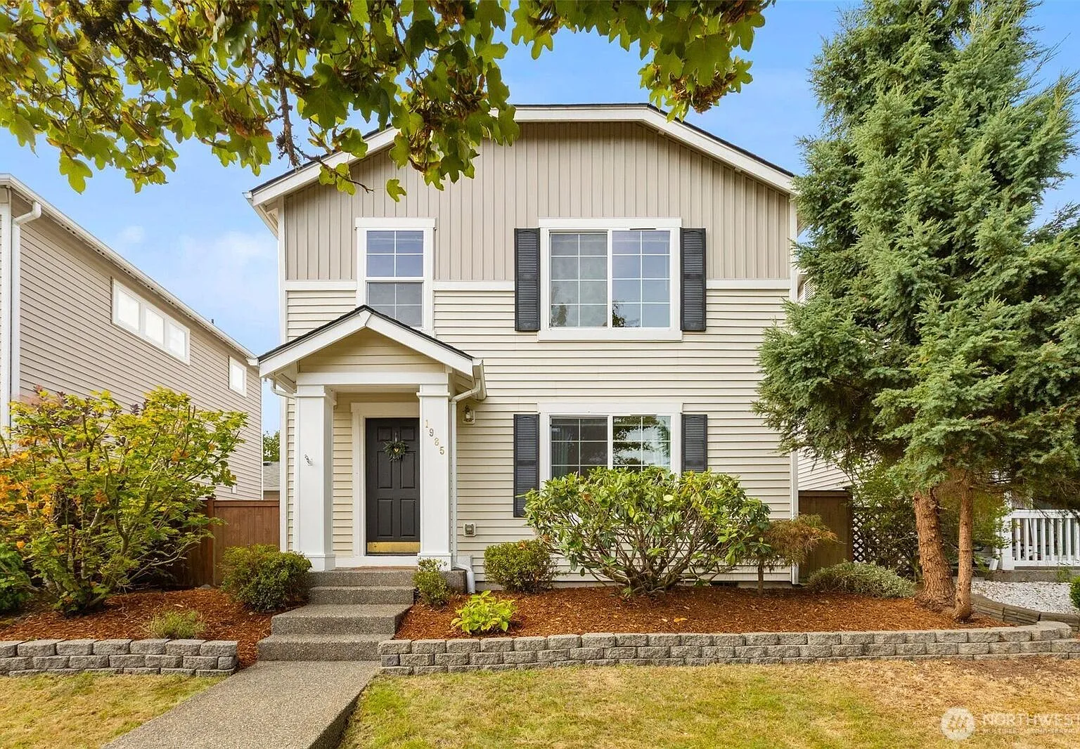 2 bed, 2.5 bath, 1152 sqft, $2,300 — Photo 1