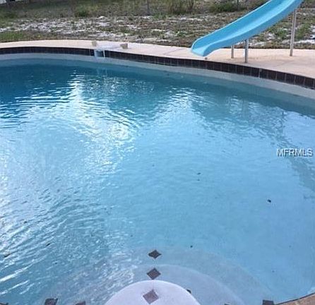 3rd image of 2032 Leisure Dr