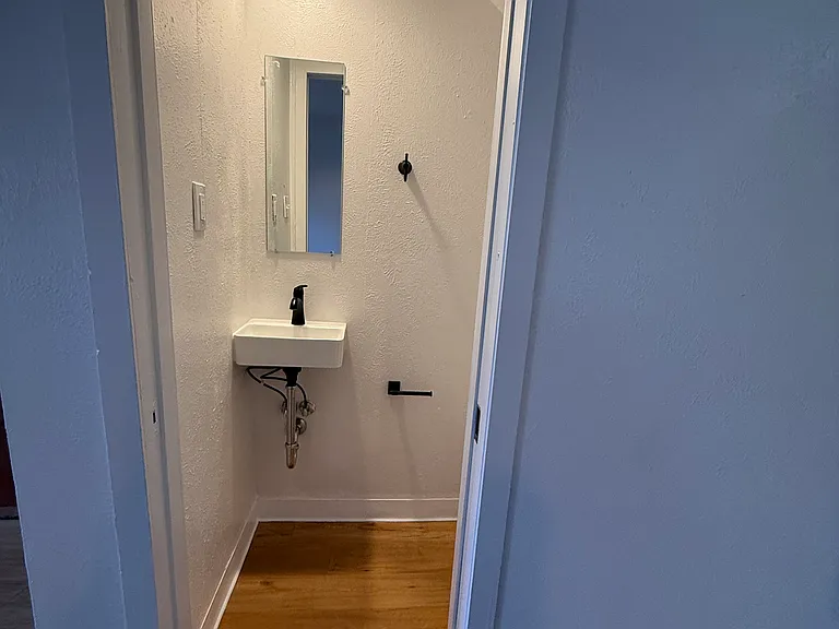 1900 Canyon Blvd #205 — Photo 5