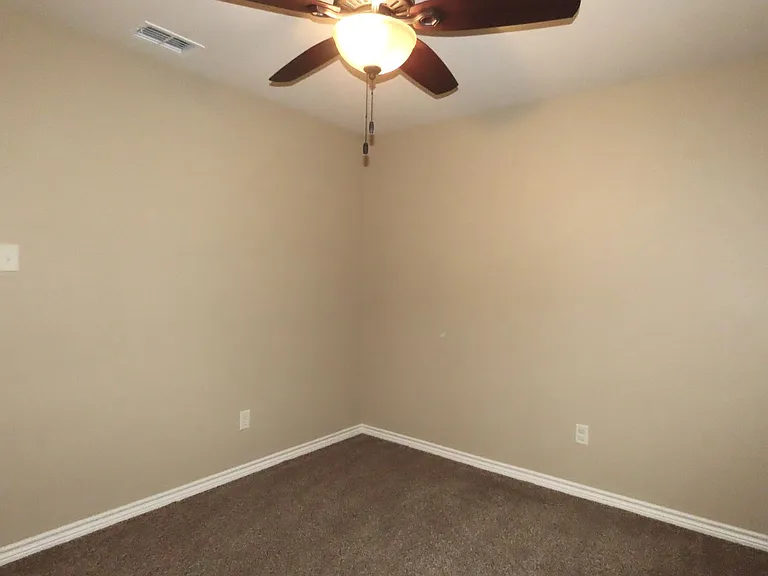 414 Asher — Photo 20