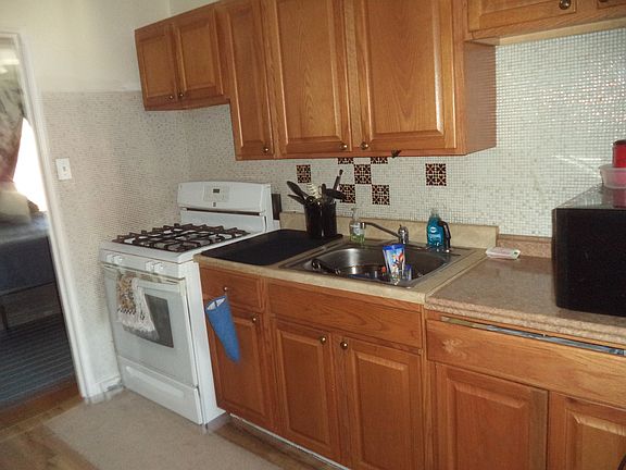 4th image of 6441 Edmund St