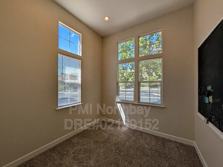 6347 Newhaven Ln — Photo 21