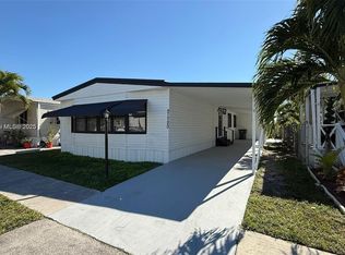 21720 NW 3rd St, Pembroke Pines, FL 33029