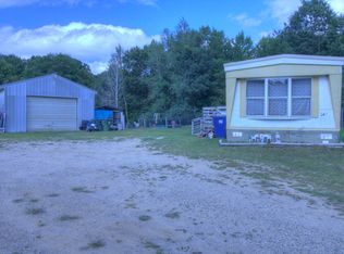 8893 Sanders Rd, Vestaburg, MI 48891