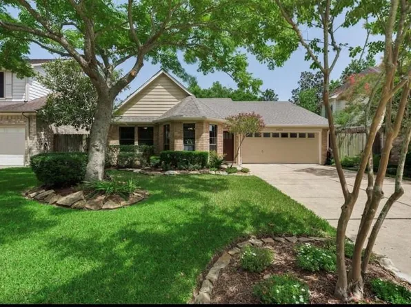 4634 Sunshine Dr, Sugar Land, TX 77479
