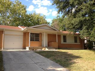 8024 Chaparral Dr, White Settlement, TX 76108