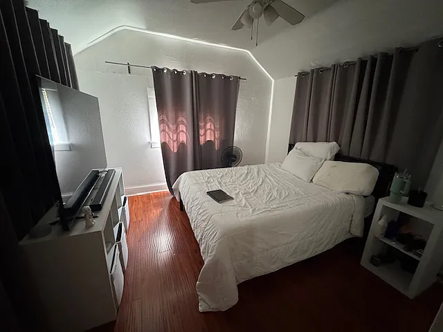912 S Westlake Ave #1/2