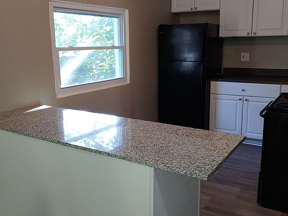 5th image of 271-273 Pearl St