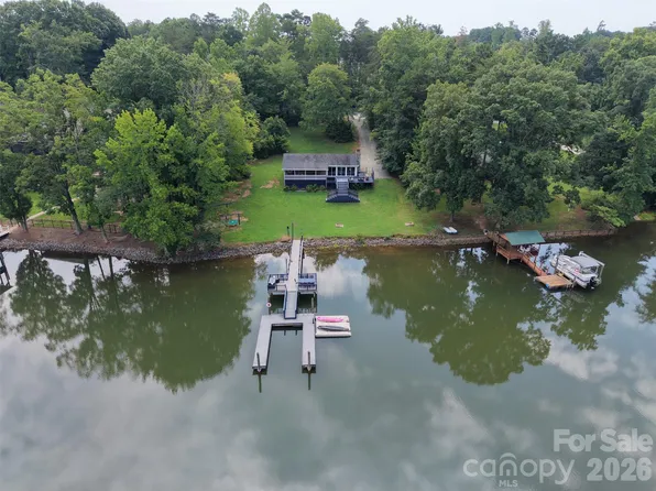 4009 Cindy Ln, Denver, NC 28037