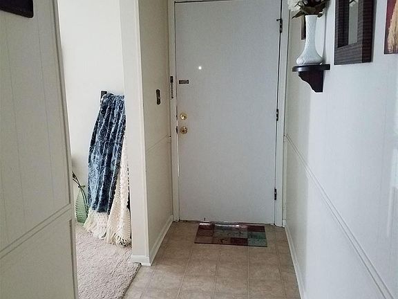4th image of 3243 Fresno Ave