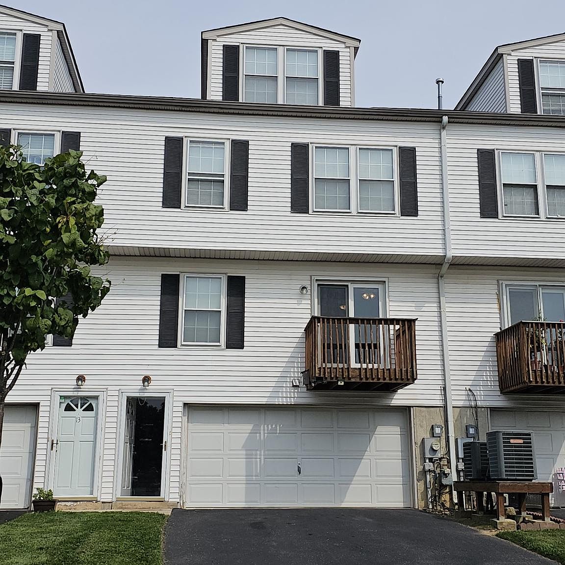 11 Carre Ave, Essington, PA 19029 Zillow