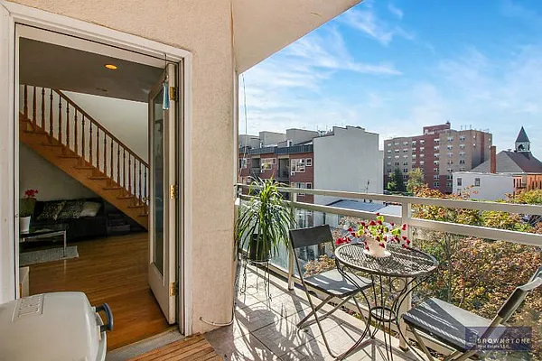 Sold by Brownstone Real Estate | media 3