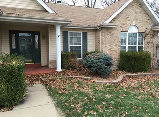 1522 Ivy Chase Ln, Fenton, MO