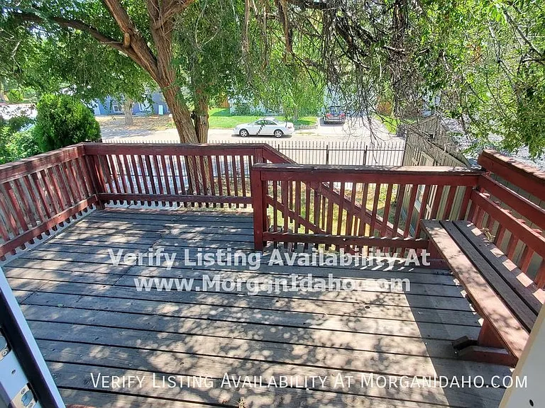 516 18th Ave N #A — Photo 2