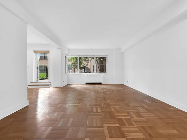 11 Fifth Avenue 2V image 2 of 18