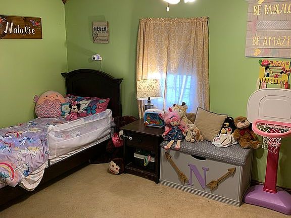 3rd image of 49 Spafford St