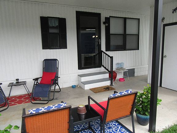 3rd image of 478 Windshore Ct